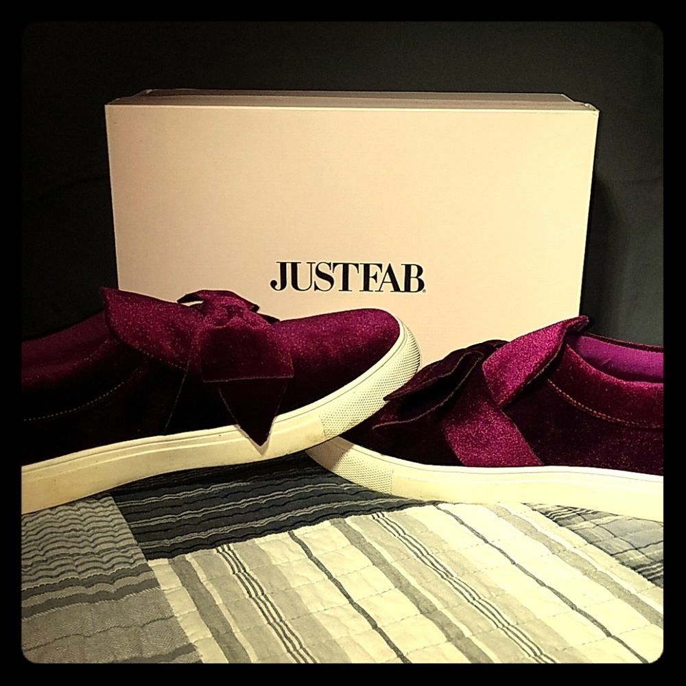 Sneakers w bow (burgundy)